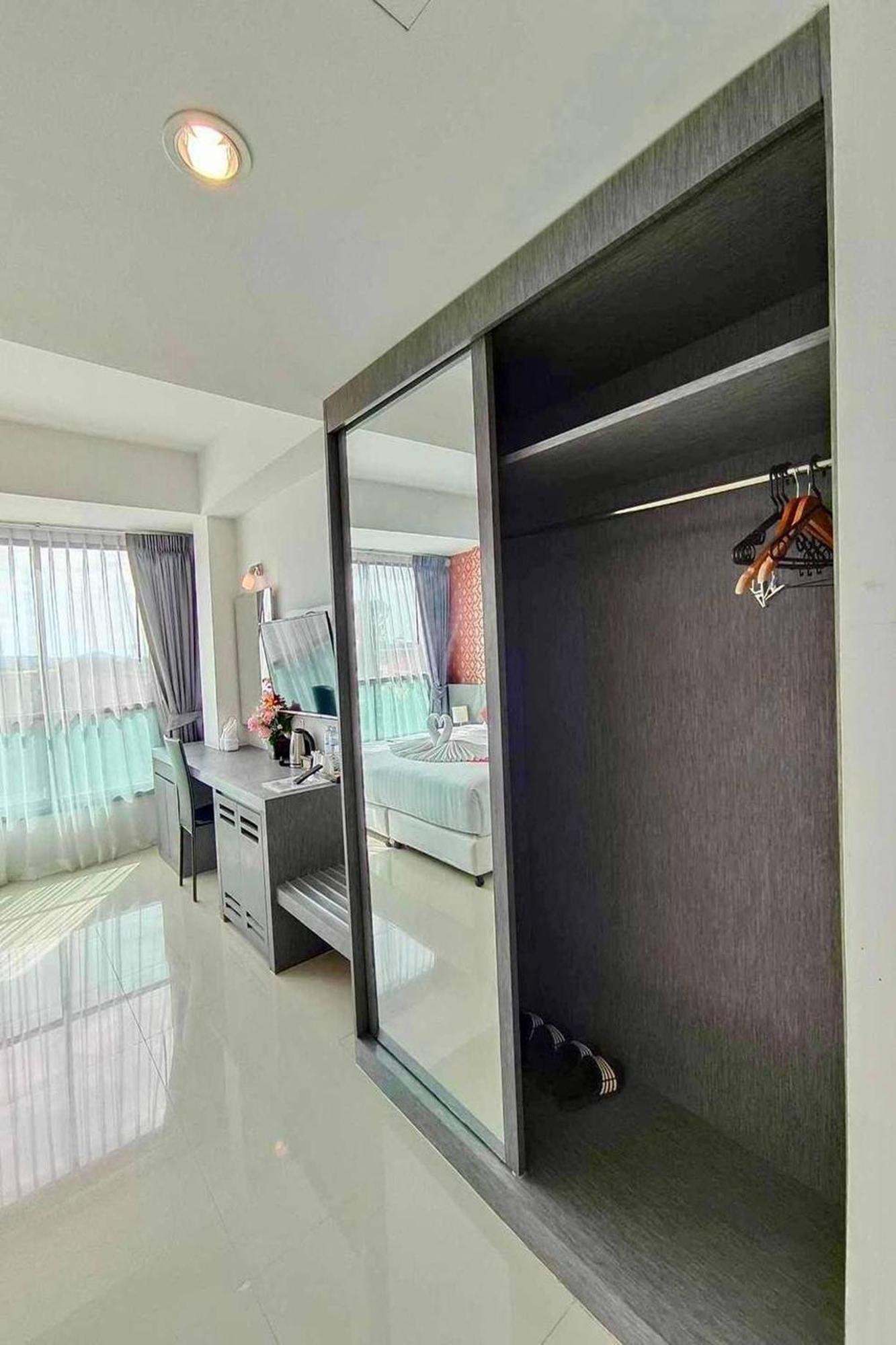 The Thames Pool Access Resort & Villa - Sha Extra Plus Chalong Ngoại thất bức ảnh